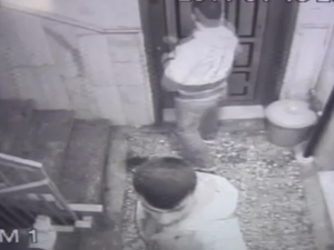 Hırsızların kapı ile imtihanı!