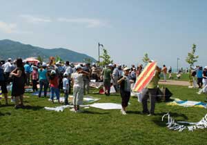 Rize'de uçurtmalar gökyüzünde süzüldü