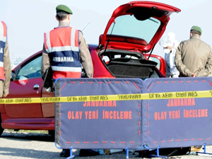 Katili o detay ele verdi