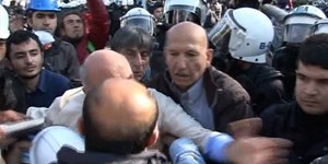 CHP'li vekilden polise yumruk