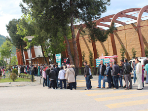 Bedava teleferiğe vatandaş akın etti