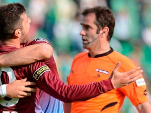 Hakem katliamına Onur engeli!