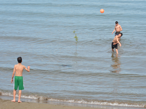 Trabzon'da deniz sezonunu açtılar!