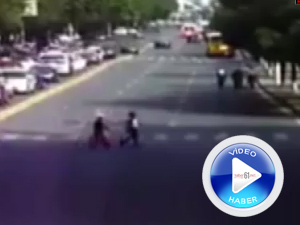 Feci kaza kamerada (TIKLA İZLE)