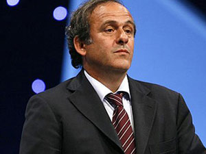 Platini'den mesaj var!