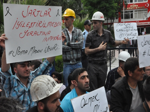 Somalı madenciler eylemde!