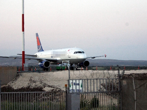 Rize'de uçak görmek istiyor!