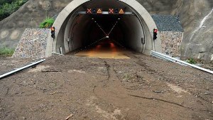 Tünele giriyordu ne olduğunu anlamadı...