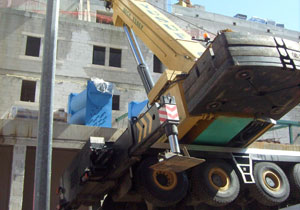 Tokat'ta vinç devrildi: 1 ölü 2 yaralı