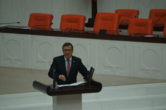 Bakan emrediyor hakim uyguluyor!