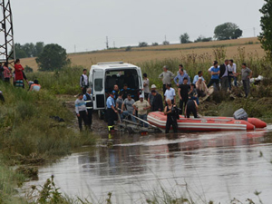 Dereye giren 3 çocuk kayboldu