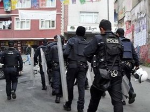 Polisten şafak operasyonu!