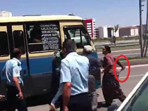 Asabi anne dehşet saçtı: 2 yaralı