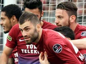 Mustafa Yumlu görüşme odasına!