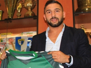 Trabzonspor'da Mandıralı olurum dedi, imzayı attı!