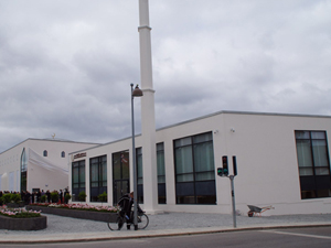 Kopenhag'da tartışmalı cami açıldı!