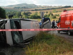 Kafa kafaya çarpıştılar: 3 ölü, 5 yaralı