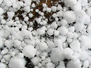 Samsun'da fındık büyüklüğünde dolu yağdı