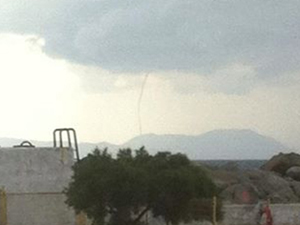 Hortum panik yarattı!