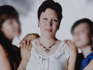 Annelerini öldüren kızların cezası verildi!