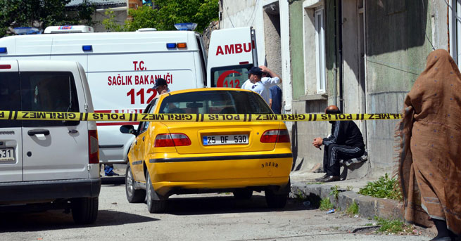 81 yaşındaki dede, baltayla dehşet saçtı