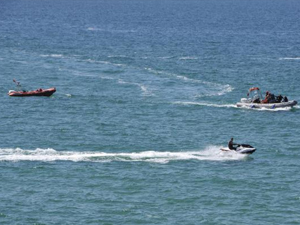 Karadeniz'de kaybolan dalgıçlardan haber yok!