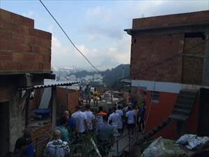 Dünya Kupası için yapılan köprü çöktü