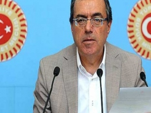 'İhsanoğlu kendini ifade edemiyor!'