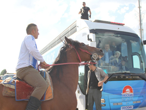 Erdoğan’a Erzurum'da sürpriz karşılama