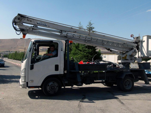 Kulübün elektriğini kesmeye geldiler ama!