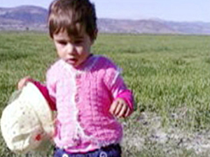 Kendi kızını ezdi !