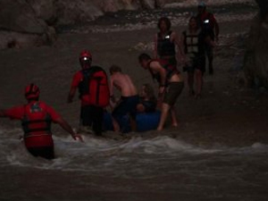 1 kişinin cesedine ulaşıldı !