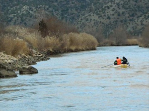 Askerden kaçtı ırmağa girdi ve...