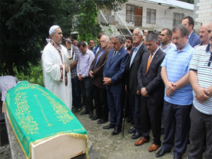 Bakan Yazıcı’nın acı günü