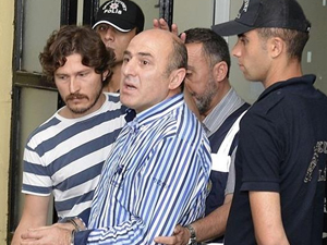 Gözaltı sayısı 102'ye yükseldi!