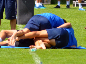 Trabzonspor kampında birbirlerine girdiler!