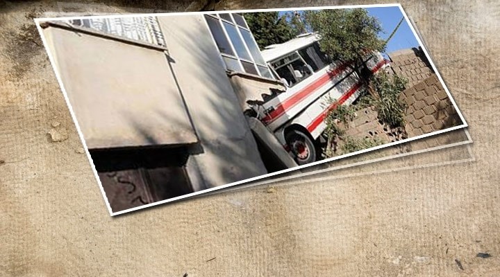 Kahramanmaraş'ta bir otobüs balkona girdi