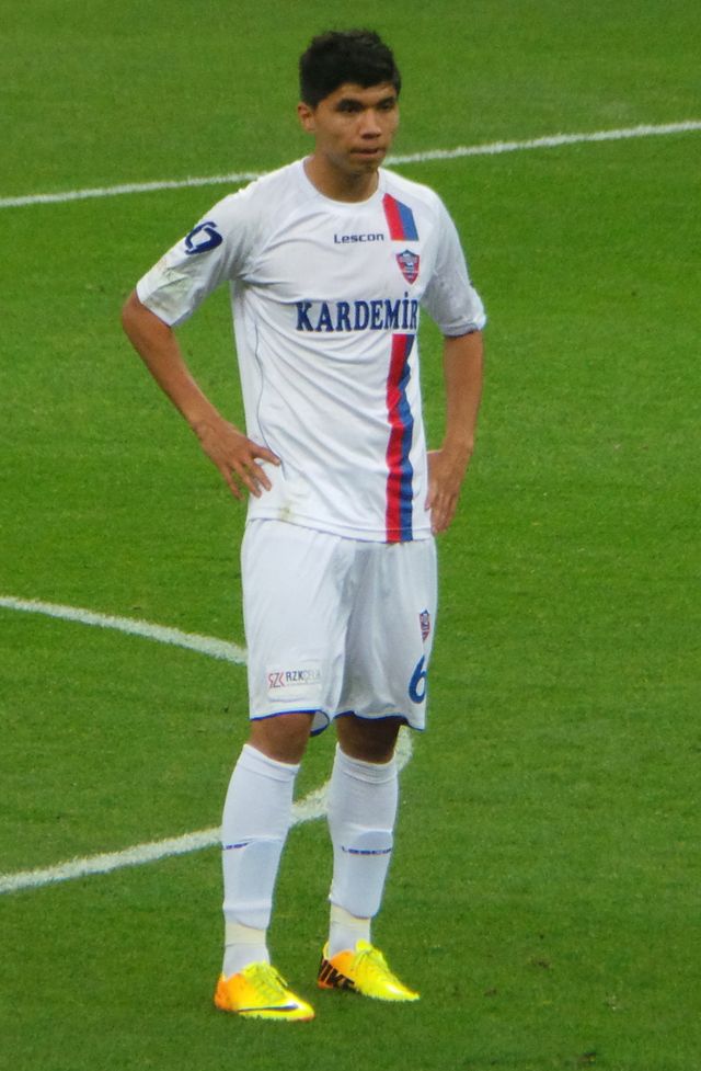 İshak Doğan aslında kim?