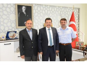 Genç, "işçilerin haklarını önemsiyoruz"