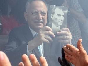 Sandıkta sürpriz olacak