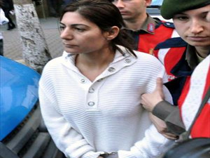 Eşini öldürdüğü tabancadan parmak izi çıkmadı