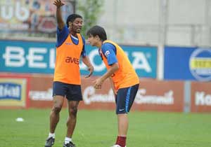 Song Amca eğitiyor !