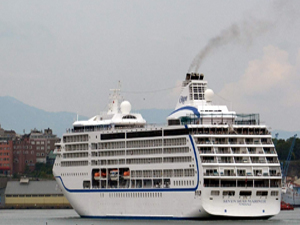 Dev gemi Trabzon'da!