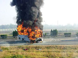 Otobüs yangınlarında 10 numara uyarısı!