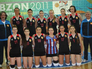 Trabzon'un sultanları 2 kupa istiyor!