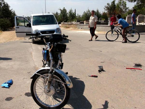 Mezarlık yolunda kaza : 4 yaralı