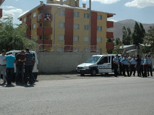 Hurdacı karakolu ayağa kaldırdı!