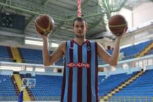 Trabzonspor'un yeni transferi geldi!