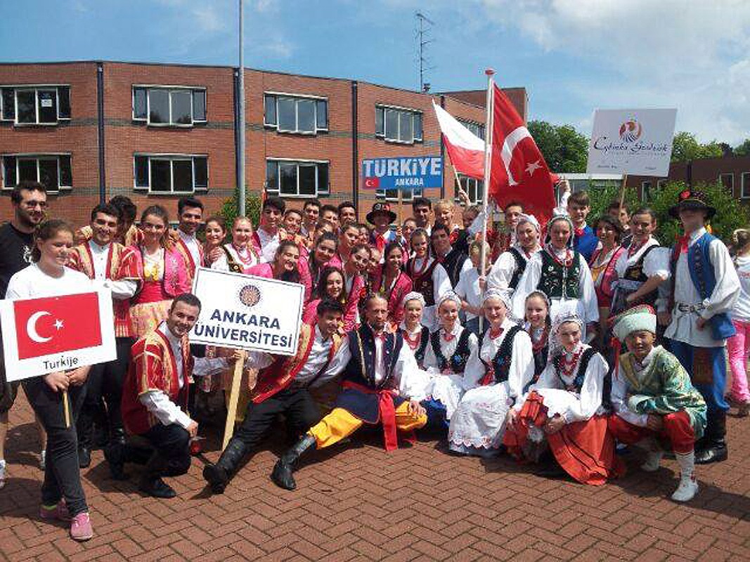 Trabzon horonu Hollanda’da