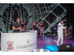 Ozan çaldı, Kenan söyledi, Beren dinledi